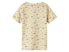 Råhvid T-Shirt bag fra fra Name It med print af små guldsmede 13246999 summer sand